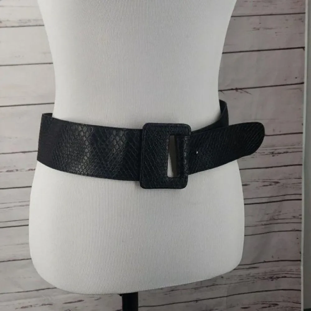 Vintage 80s Style Wide Black Waist‎  Hook Loop Belt
